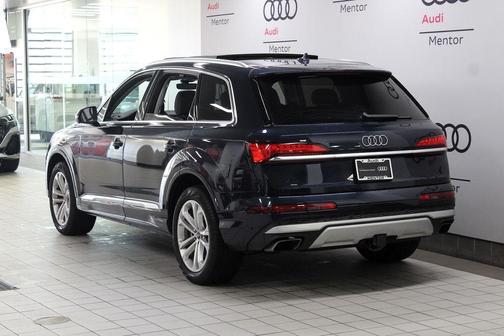 2025 Audi Q7 55 Premium Plus