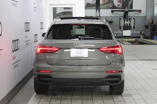 2025 Audi Q3 45 S line Premium