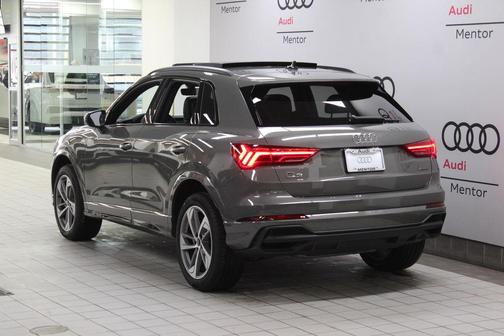 2025 Audi Q3 45 S line Premium