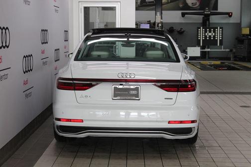2022 Audi A8 L 55