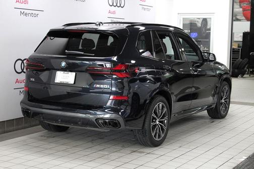 2025 BMW X5 M60i