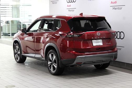 2024 Nissan Rogue SL