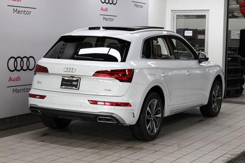 2022 Audi Q5 45 S line Premium Plus