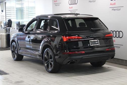 2025 Audi Q7 55 Premium Plus