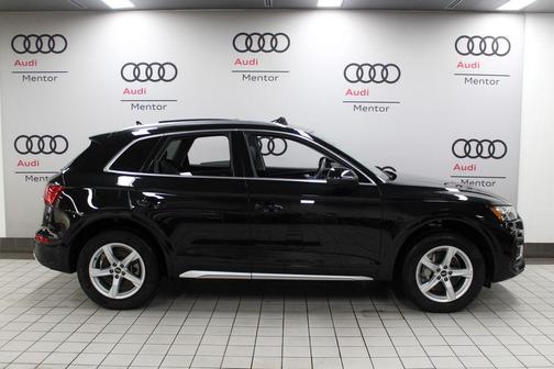 2023 Audi Q5 40 Premium