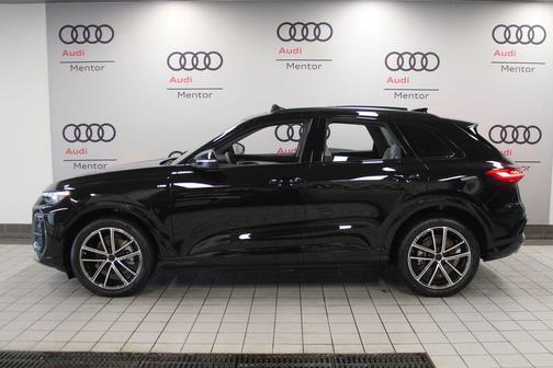 Mythos Black Metallic 2026 Audi Q5 PRESTIGE