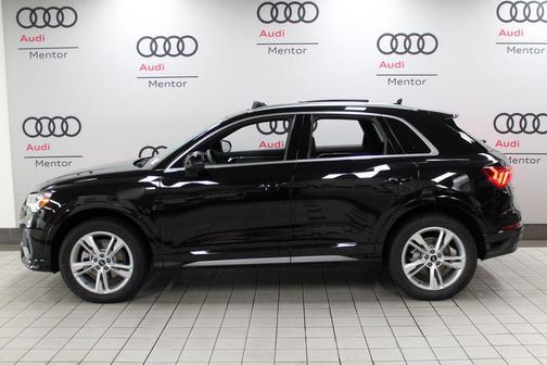 2024 Audi Q3 45 S line Premium