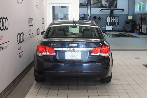 Blue 2014 Chevrolet Cruze LS