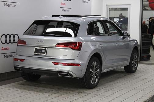 2022 Audi Q5 45 S line quattro Premium