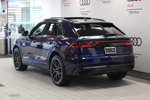 2022 Audi Q8 55 Premium Plus
