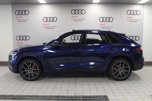 2022 Audi Q8 55 Premium Plus