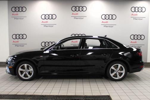 Mythos Black Metallic 2019 Audi A4 2.0T Premium