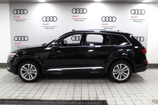 2025 Audi Q7 55 Premium Plus