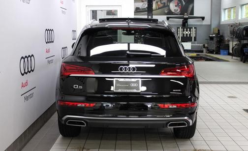 2025 Audi Q5 45 S line quattro Premium