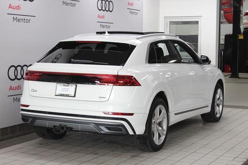 2021 Audi Q8 55 Premium Plus