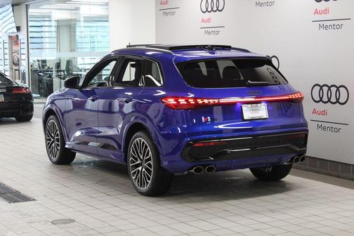 Ultra Blue Metallic 2026 Audi SQ5 3.0T Premium Plus