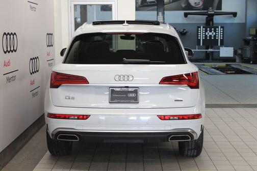 2023 Audi Q5 45 S line quattro Premium