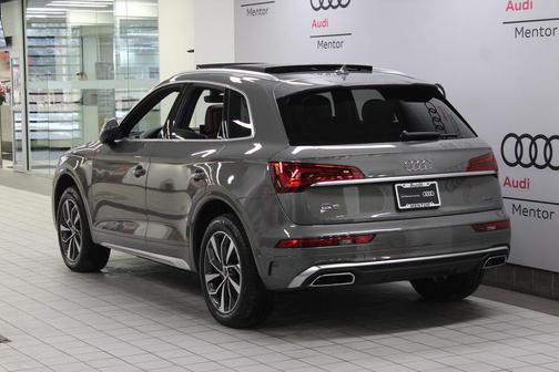 2023 Audi Q5 45 S line quattro Premium