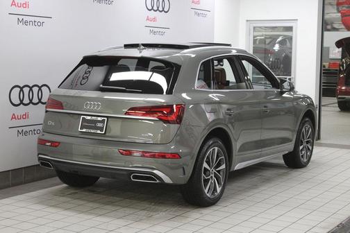 2023 Audi Q5 45 S line quattro Premium