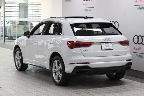 2020 Audi Q3 45 S line Premium