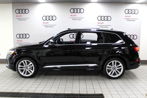 2025 Audi Q7 55 Premium