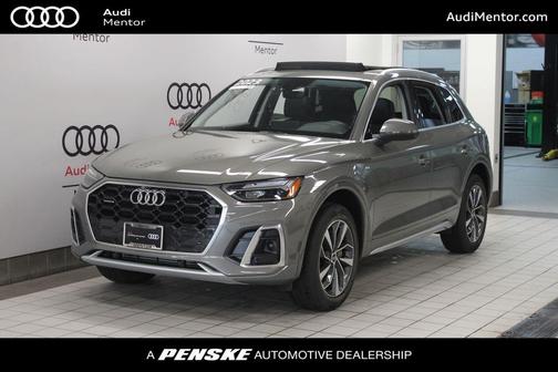 Chronos Gray Metallic 2023 Audi Q5 45 S line quattro Premium