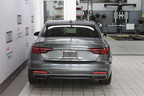 2022 Audi A4 45 S line Premium Plus
