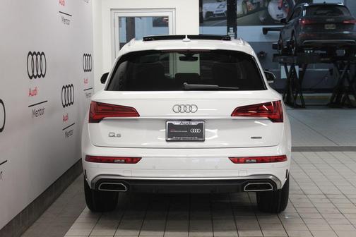 2023 Audi Q5 45 S line quattro Premium