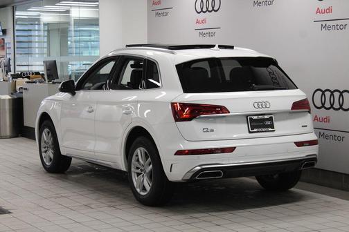 2023 Audi Q5 45 S line quattro Premium