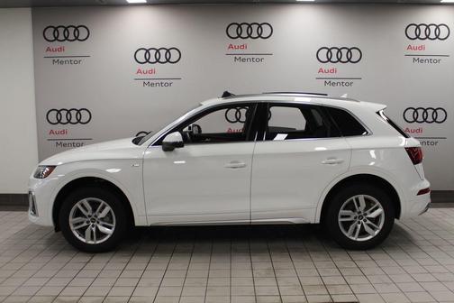 2023 Audi Q5 45 S line quattro Premium