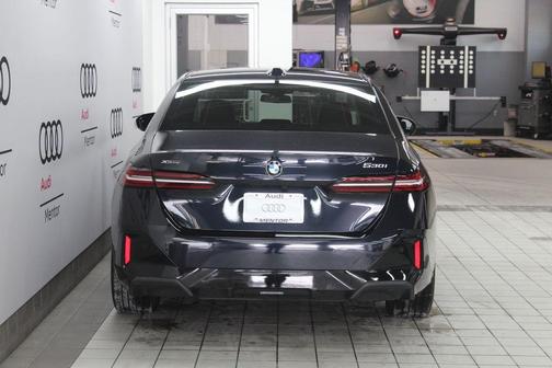 2024 BMW 530 i xDrive