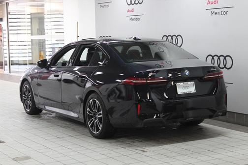 2024 BMW 530 i xDrive