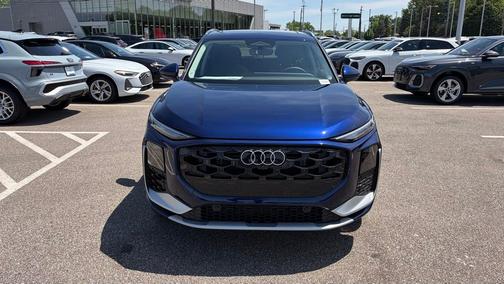 Navarra Blue Metallic 2026 Audi Q3 S line