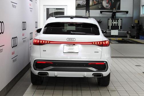 2025 Audi Q5 2.0T Premium