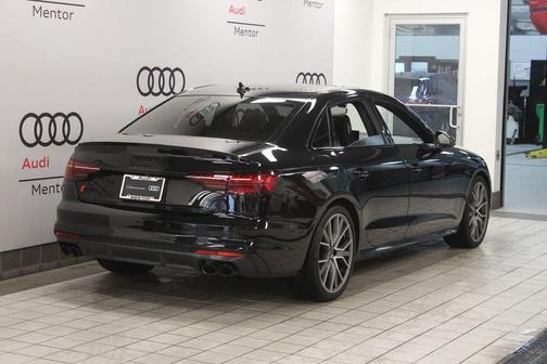 Mythos Black Metallic 2023 Audi S4 3.0T Premium Plus