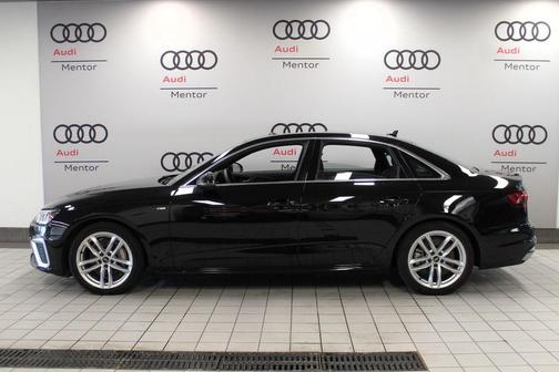 Mythos Black Metallic 2023 Audi A4 45 S line quattro Premium