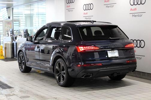 2026 Audi Q7 55 Premium