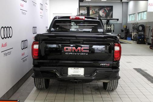 2023 GMC Canyon AT4