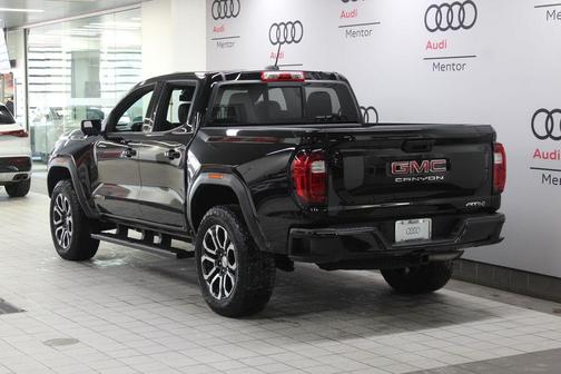 2023 GMC Canyon AT4
