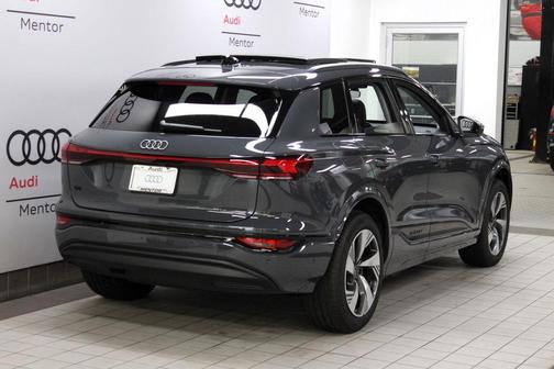 2025 Audi Q6 e-tron Premium