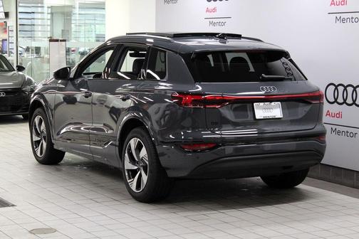 2025 Audi Q6 e-tron Premium