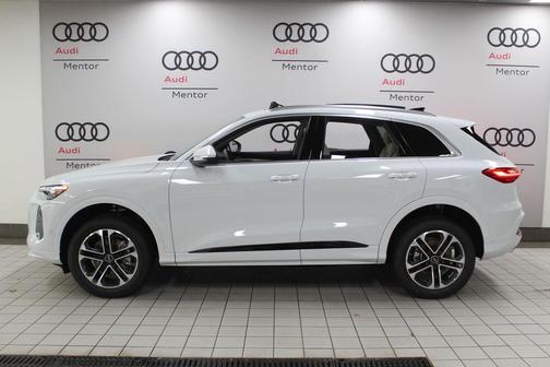 2025 Audi Q5 2.0T quattro Premium