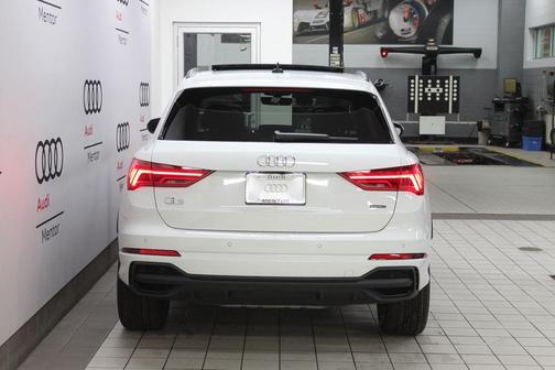 2025 Audi Q3 45 S line Premium