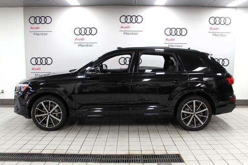 2025 Audi Q7 45 Premium Plus