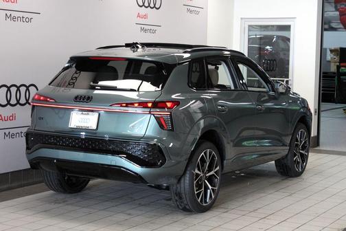 Sage Green Metallic 2026 Audi Q3 S line