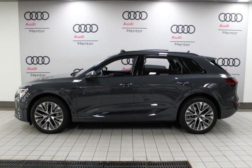 2024 Audi Q8 e-tron Premium