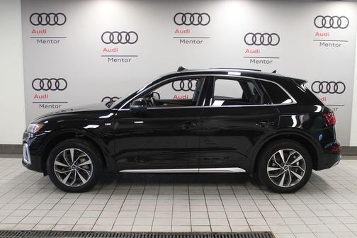 2023 Audi Q5 45 S line Prestige