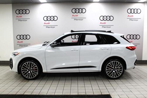 2025 Audi SQ5 3.0T quattro Premium