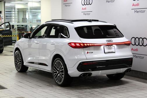 2025 Audi SQ5 3.0T quattro Premium