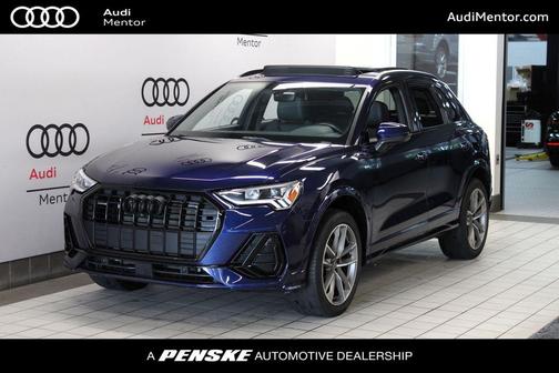 Navarra Blue Metallic 2023 Audi Q3 45 S line Premium